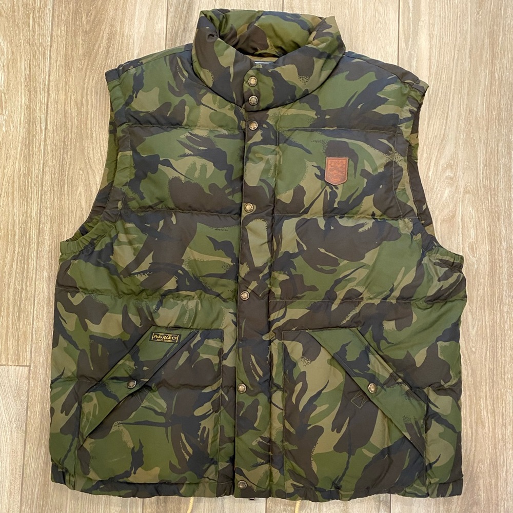 - 🚫 SOLD - Ralph Lauren Men’s Camo Down Vest